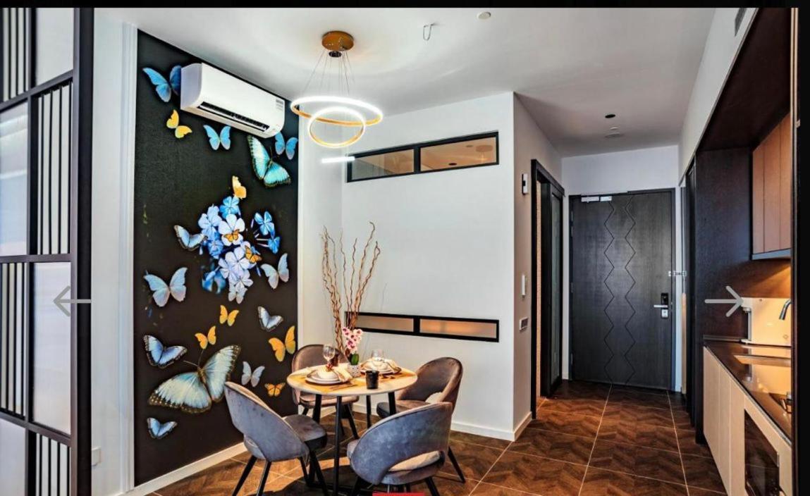 קואלה לומפור Scarletz Suites Klcc By Gc Luxury Suites מראה חיצוני תמונה