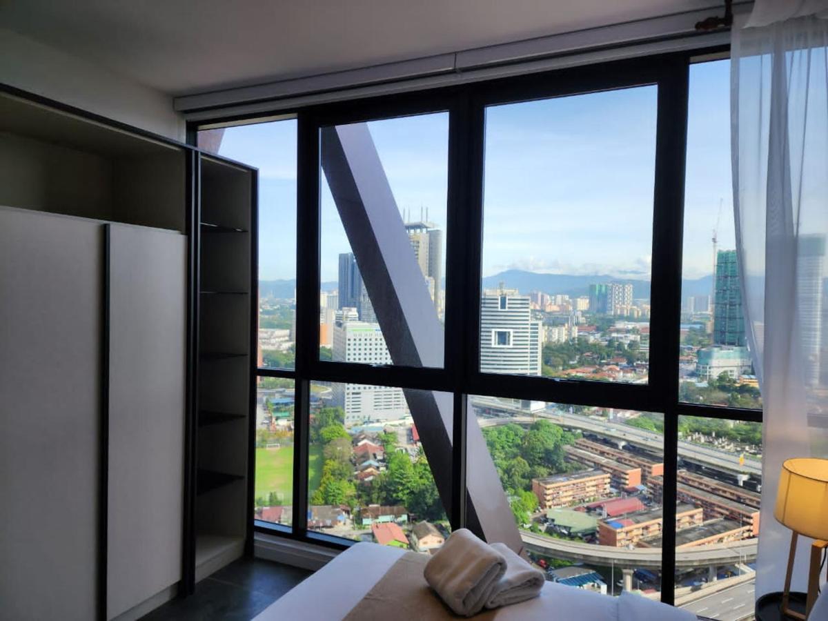 קואלה לומפור Scarletz Suites Klcc By Gc Luxury Suites מראה חיצוני תמונה