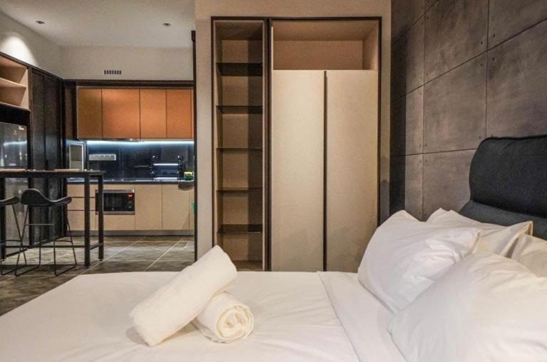 קואלה לומפור Scarletz Suites Klcc By Gc Luxury Suites מראה חיצוני תמונה