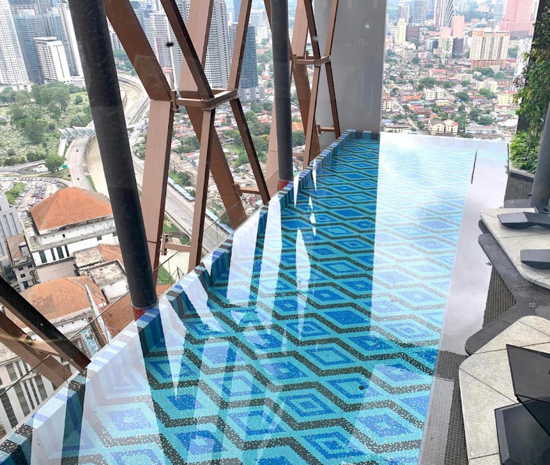 קואלה לומפור Scarletz Suites Klcc By Gc Luxury Suites מראה חיצוני תמונה