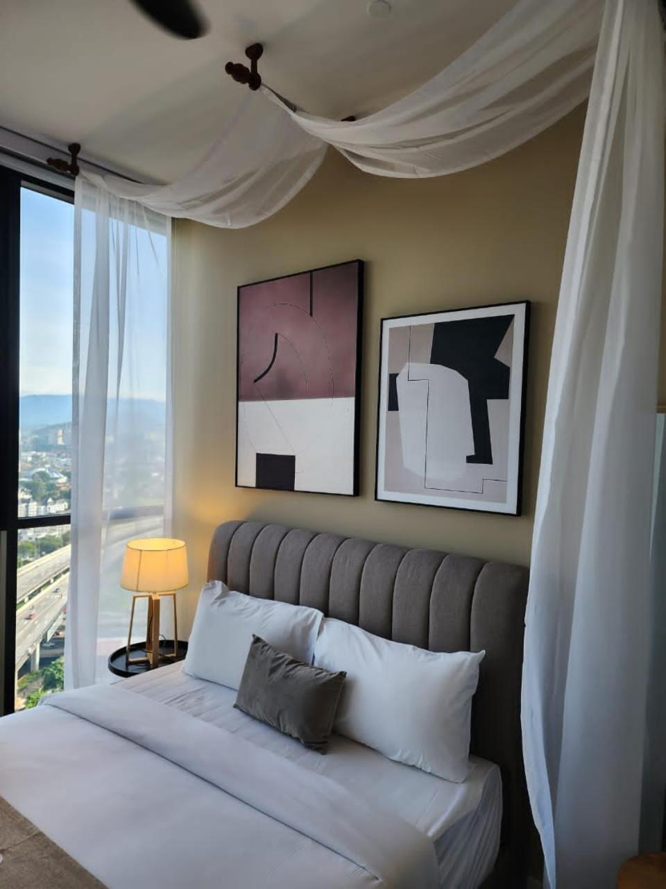 קואלה לומפור Scarletz Suites Klcc By Gc Luxury Suites מראה חיצוני תמונה