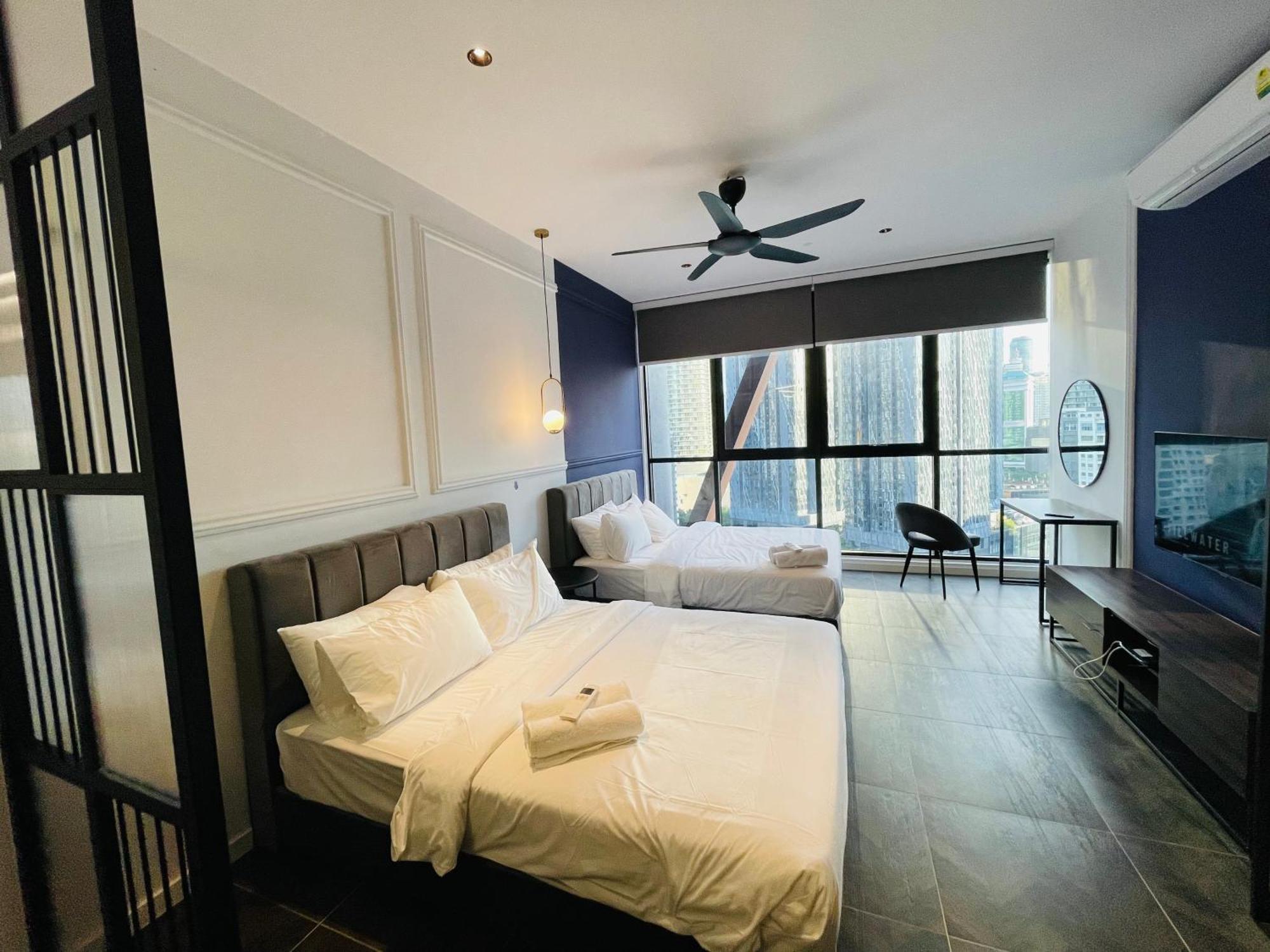 קואלה לומפור Scarletz Suites Klcc By Gc Luxury Suites מראה חיצוני תמונה