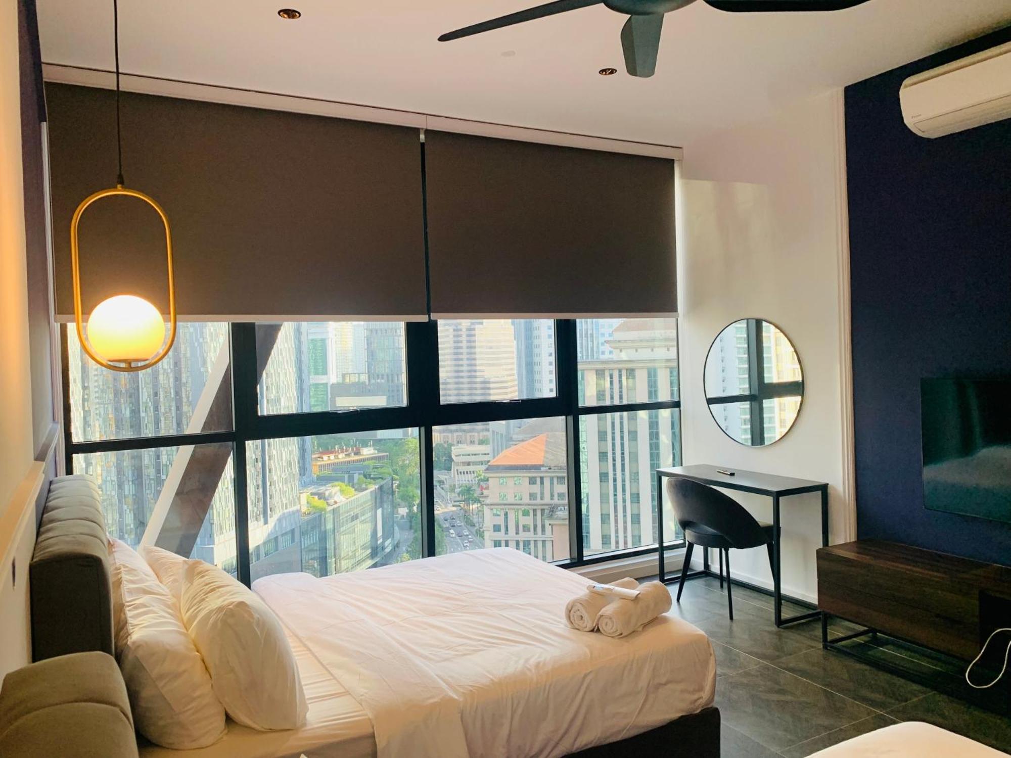 קואלה לומפור Scarletz Suites Klcc By Gc Luxury Suites מראה חיצוני תמונה