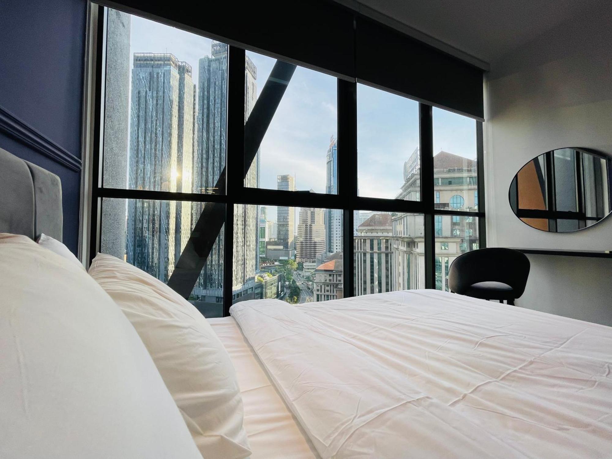 קואלה לומפור Scarletz Suites Klcc By Gc Luxury Suites מראה חיצוני תמונה