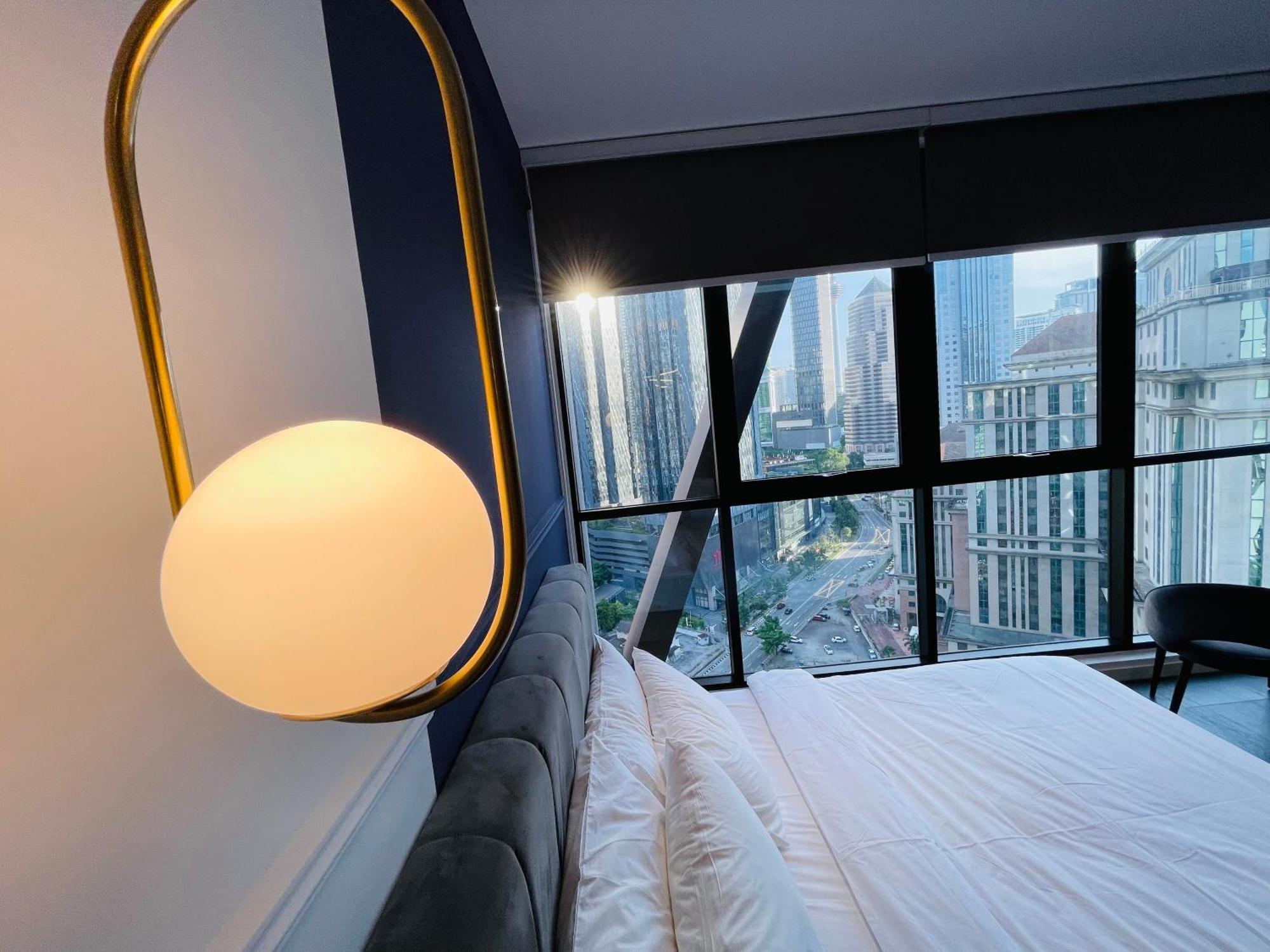 קואלה לומפור Scarletz Suites Klcc By Gc Luxury Suites מראה חיצוני תמונה