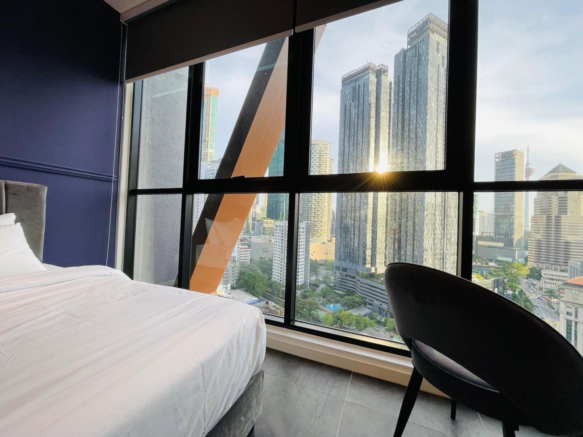 קואלה לומפור Scarletz Suites Klcc By Gc Luxury Suites מראה חיצוני תמונה