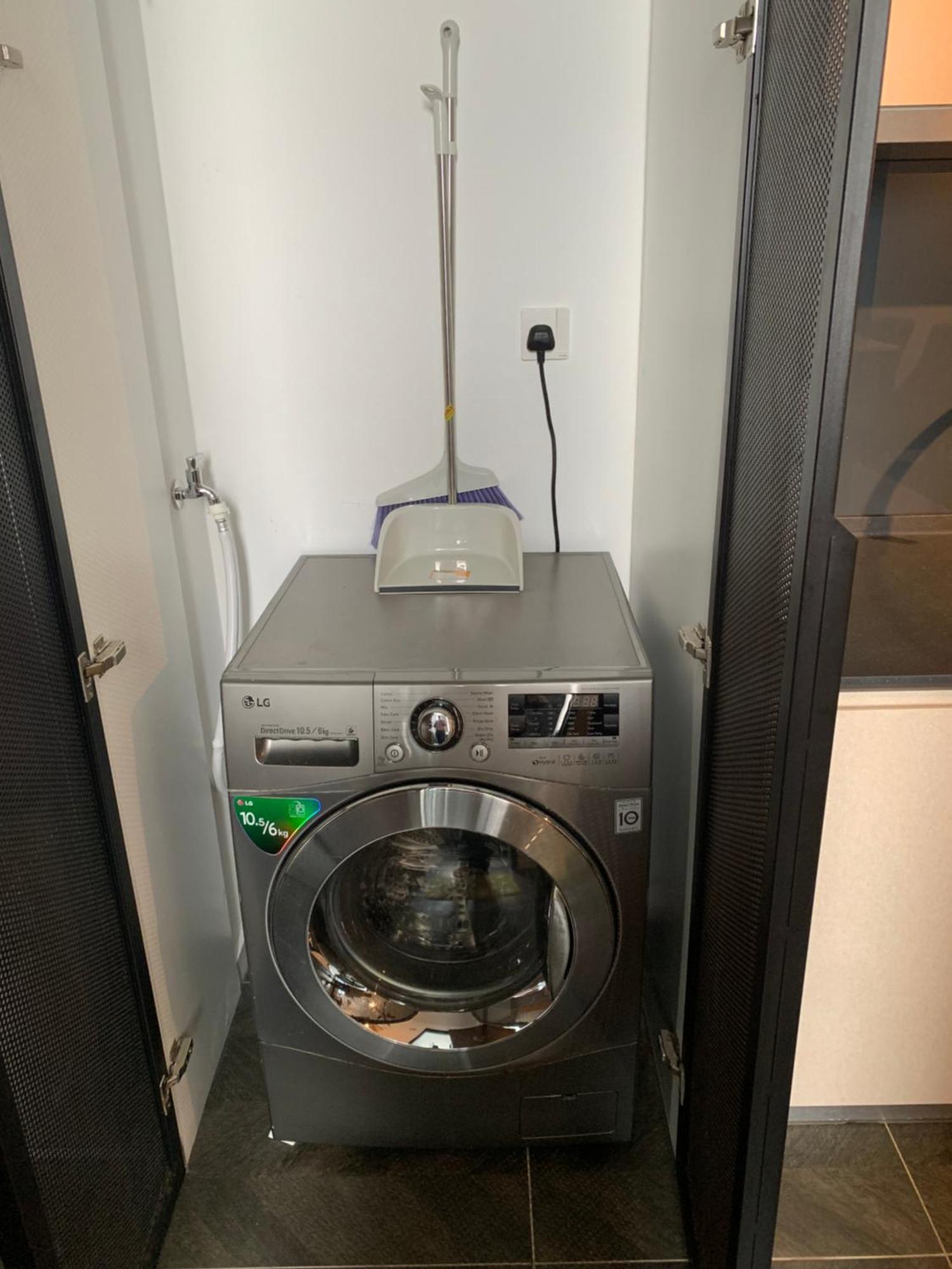 קואלה לומפור Scarletz Suites Klcc By Gc Luxury Suites מראה חיצוני תמונה