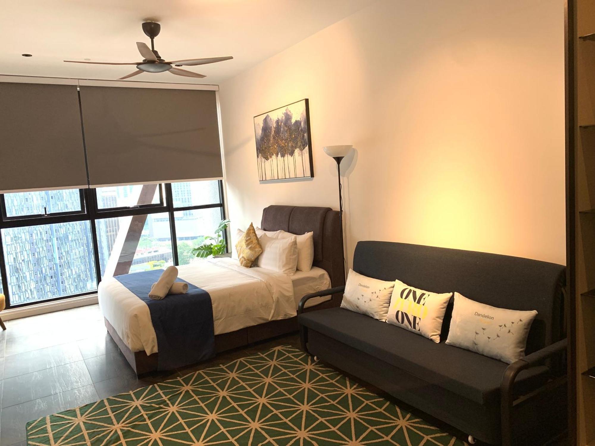 קואלה לומפור Scarletz Suites Klcc By Gc Luxury Suites מראה חיצוני תמונה